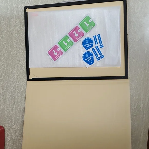 Screen Protector - Picture 2 of 3